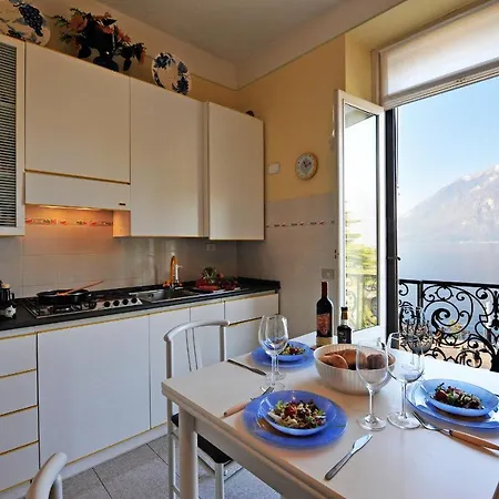 Appartamento Sleeps 4 *